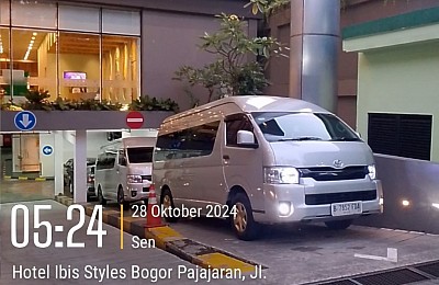 Hiace Commuter